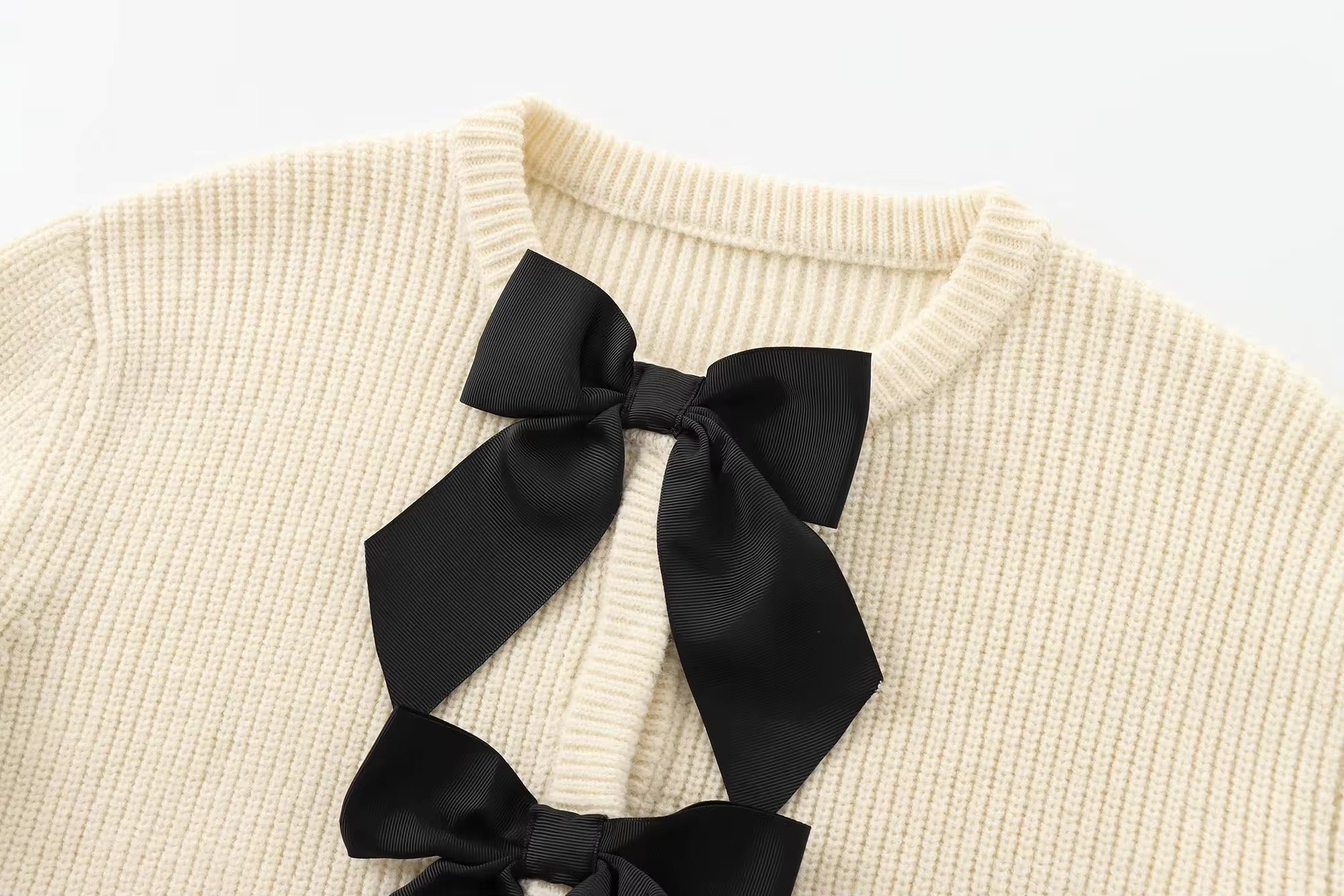 CARDIGAN MIT SCHLEIFE - Ambres