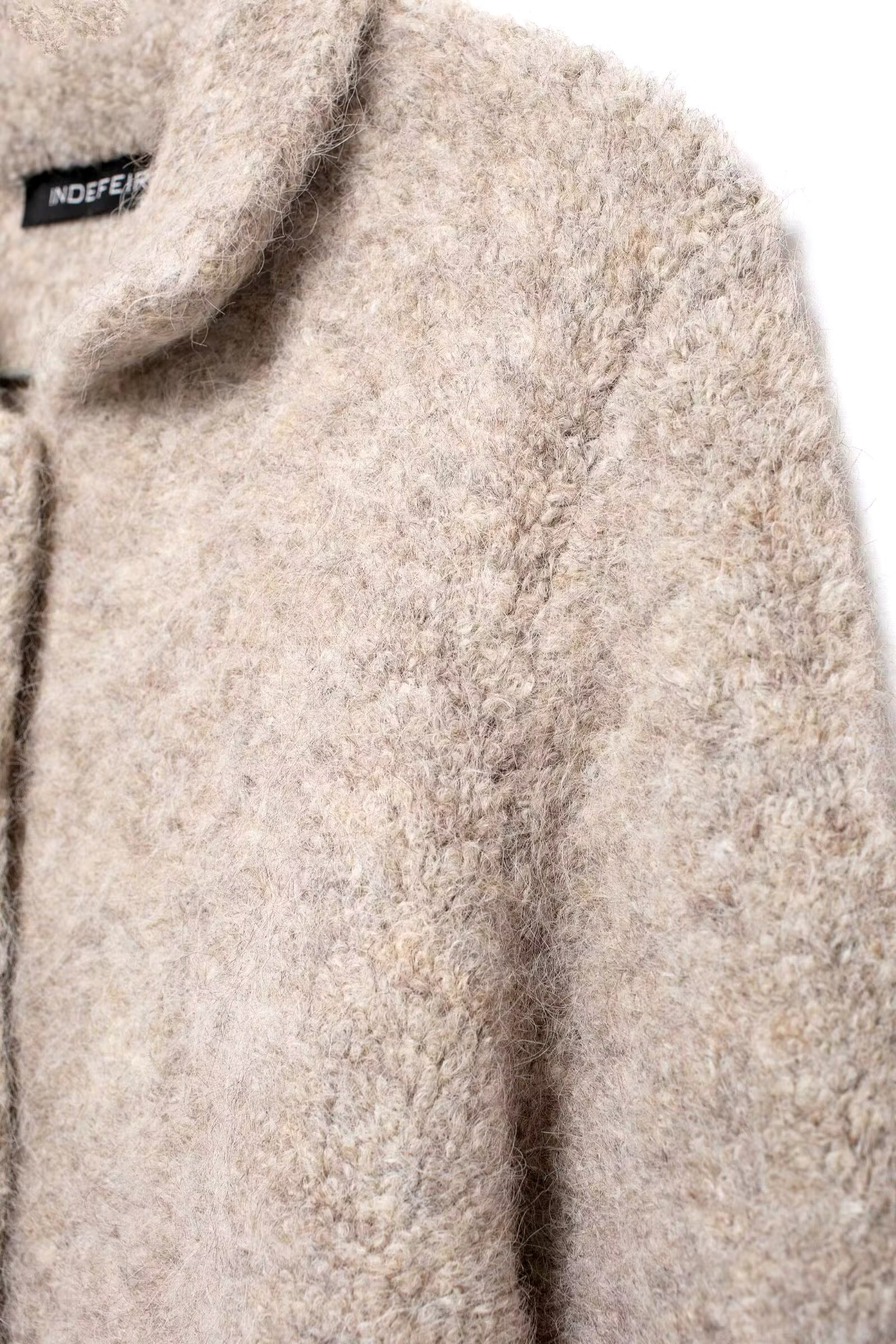 JACKE MIT BLUMENKNÖPFEN - Ambres