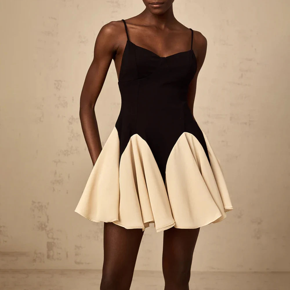 Elegantes Trägerkleie mit ausgestelltem Rock - Ambres