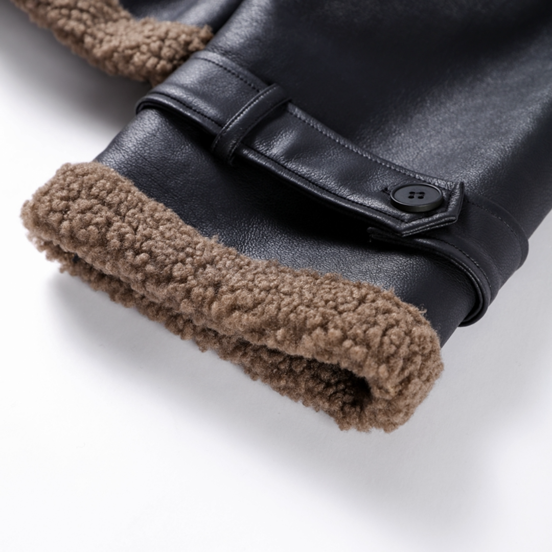 Luxuriöse Kunstlederjacke mit Gürtel - Ambres