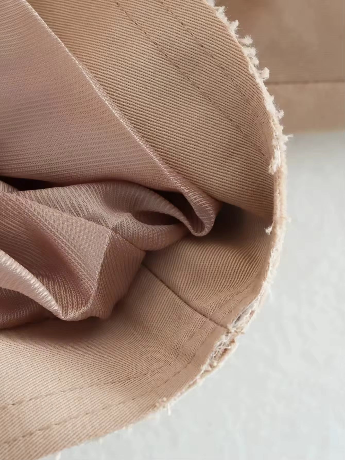 Cropped Trench - Ambres